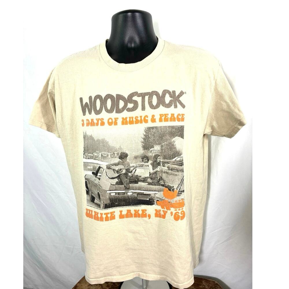 Woodstock 1969 Music Festival Graphic Tee L